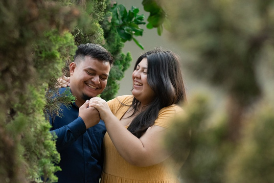 Marco y Sarid sonriendo